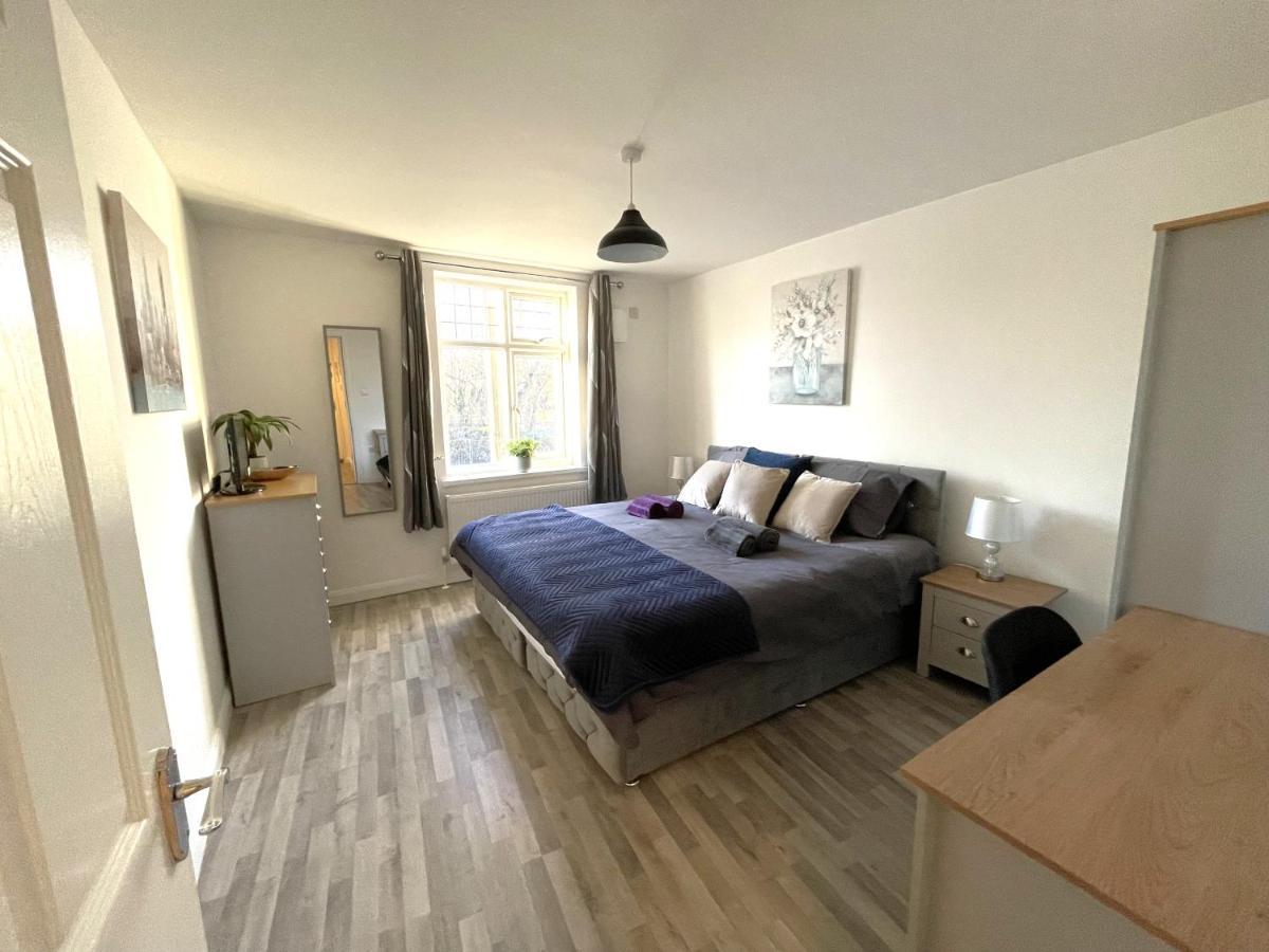 Supreme - 1 Bedroom Apart Sleeps 4 Short/Long Stay Gillingham  Exterior foto